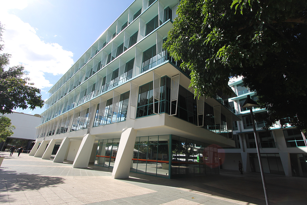 make-blk-and-white-1-scaled S